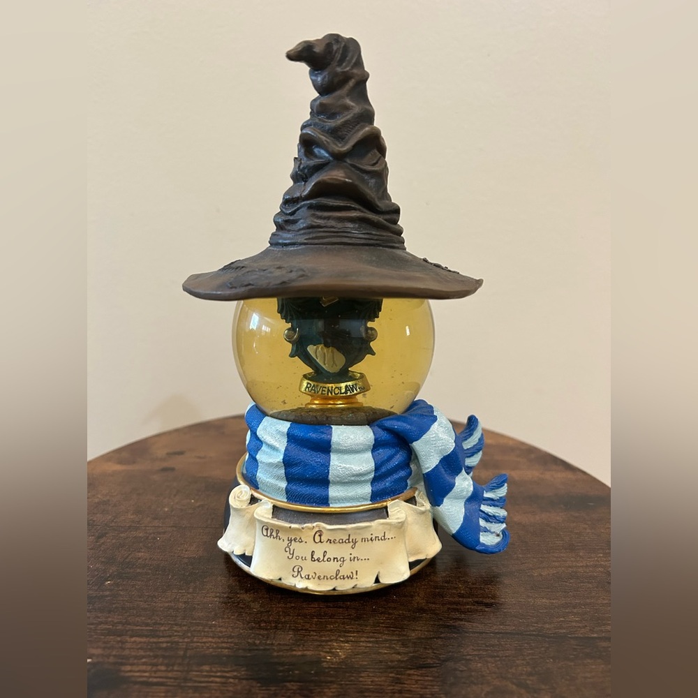 Harry Potter Ravenclaw Hogwarts Sorting Hat Water Globe San Francisco Music Box